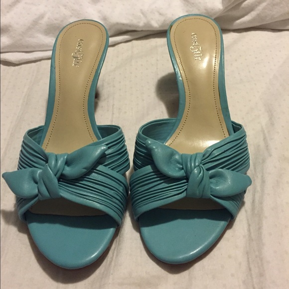 East fifth blue 3 inch heels