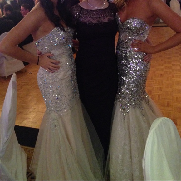 SOLD beautiful jovani prom dress - Picture 3 of 4