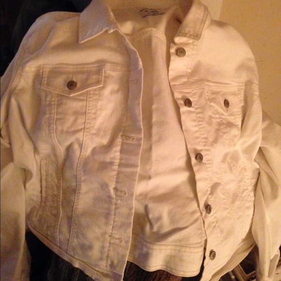 Old navy White jean jacket 2xl