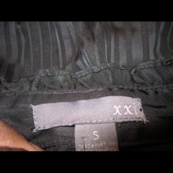 Moon Collection Black Ruffle Trim Dress - Picture 2 of 4