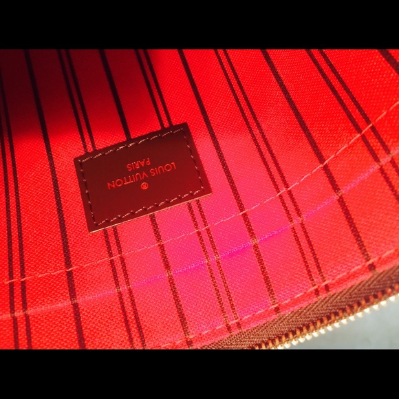 SOLD! ❤️ BRAND NEW Louis Vuitton Neverfull pouch - Picture 3 of 4