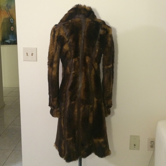 Dolce & Gabbana luxurious fur coat - Picture 2 of 4