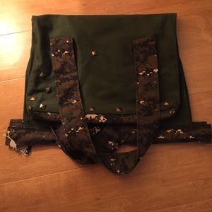 Brand new shoulder bag