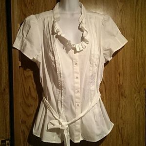 White shirt, ruffled scoop neckline