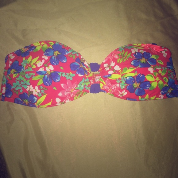 Hollister bikini top