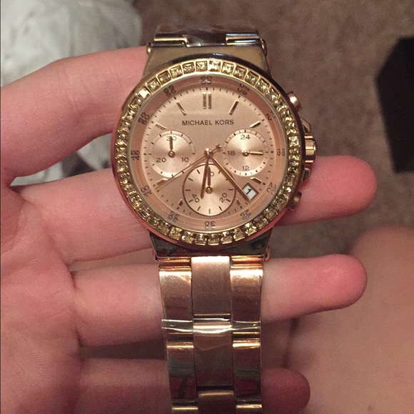 NWT Michael Kors rosegold watch - Picture 4 of 4