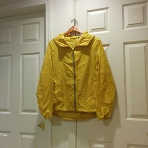 Uniqlo lightweight windbreaker, sz S (in men's)
