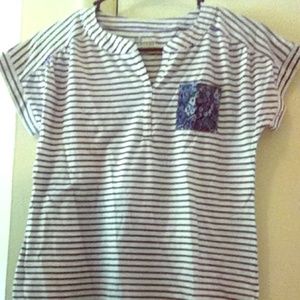 Striped old navy tee shirt