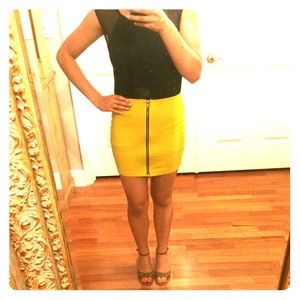 Tight yellow pencil skirt