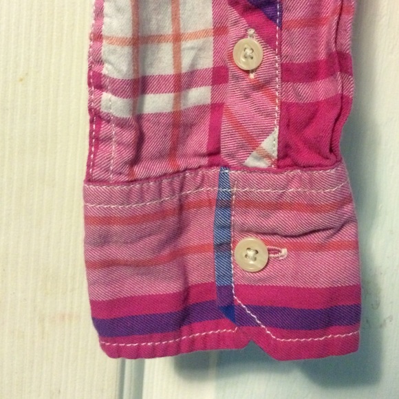 American Eagle Pink Plaid Button-Up - Picture 2 of 4