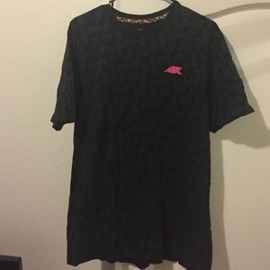 Nike standard fit shirt