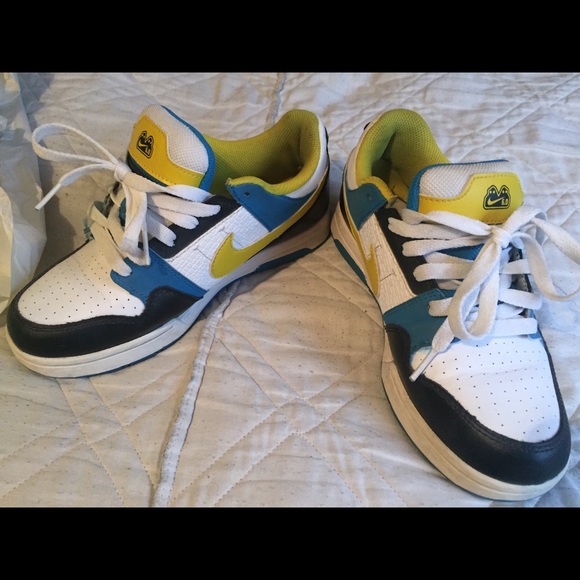 Nike SB - Picture 2 of 4