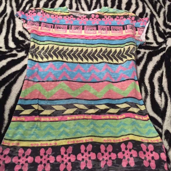 Bright Tribal Print Tee - Picture 1 of 1