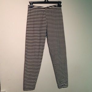 Black and white striped leggings