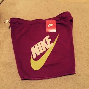 Bundle Nike cotton shorts/Nike sweater