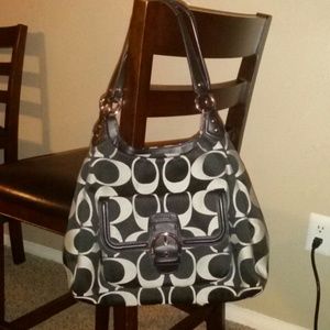 Authentic Coach purse PRICED DROPPED