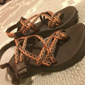 Chacos size 8
