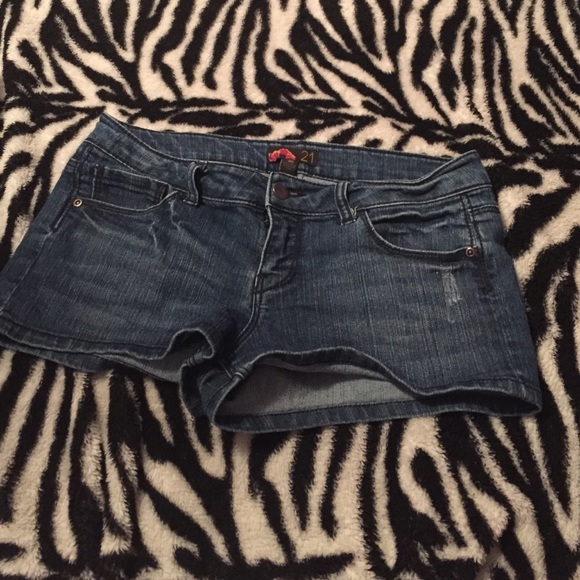 Short jean shorts - Picture 1 of 3