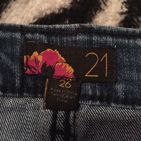 Short jean shorts - Picture 3 of 3