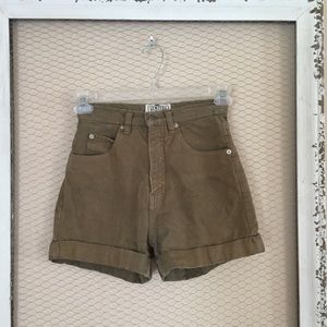 Cargo green high waisted shorts (: