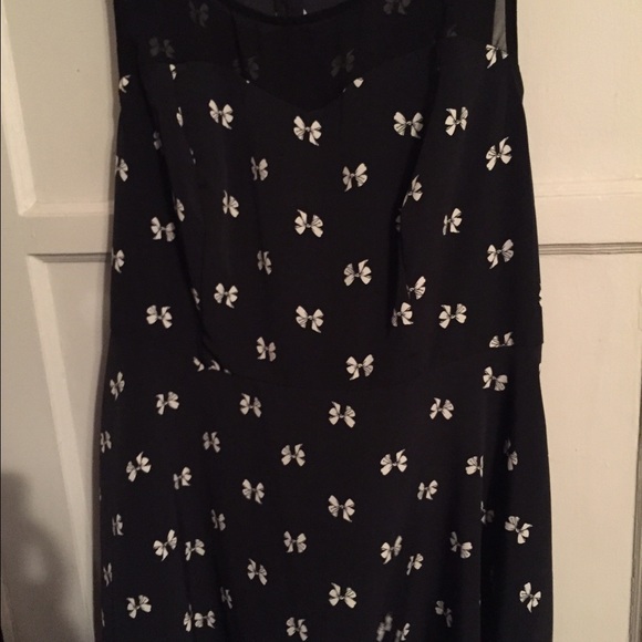 F21+ bow dress nwot no longer available in store