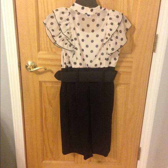 Polka dot business dress🎀 - Picture 2 of 2