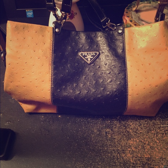 Scaling down my purse collection.