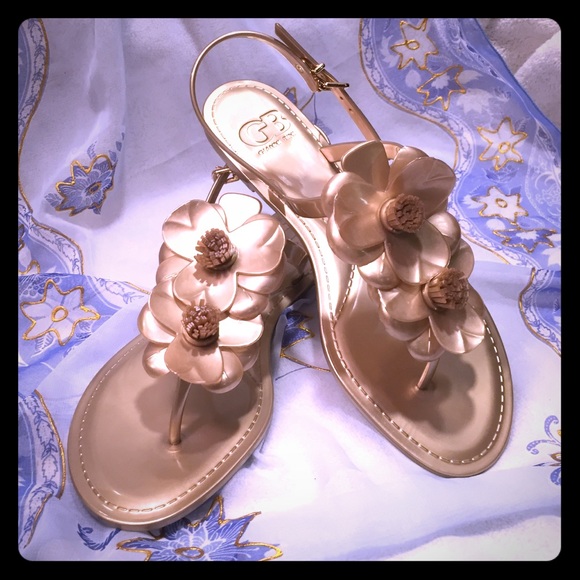 New Gianni Bini plastic jelly sandals size 8