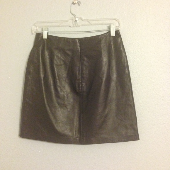 Leather Mini - Picture 3 of 3