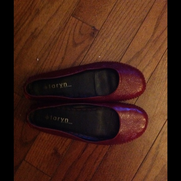 Berry red flats - Picture 4 of 4