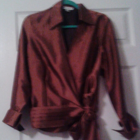 GORGEOUS Bronze wrap top NWOT
