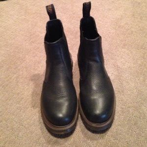 Dr. Martens chelsea boots