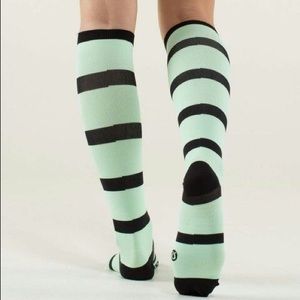 NWT Lululemon striped compression socks S/M