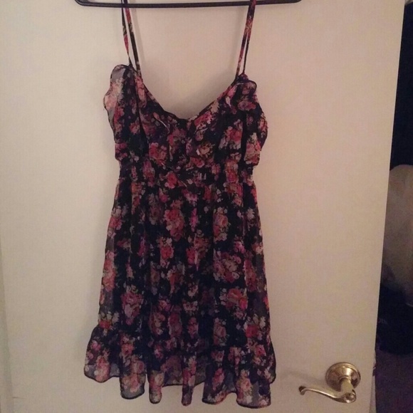 Forever 21 Rose Printed Top