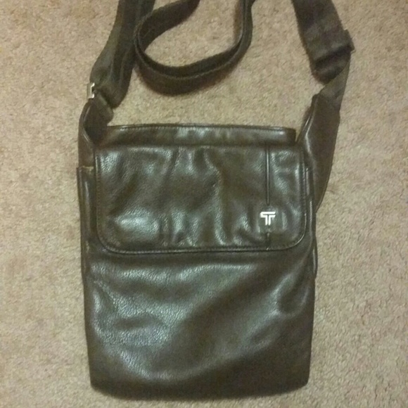 Authentic leather 'Tumi' cross body bag