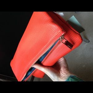 Deux Lux Amazing. Clutch. ✨❤️final sale.