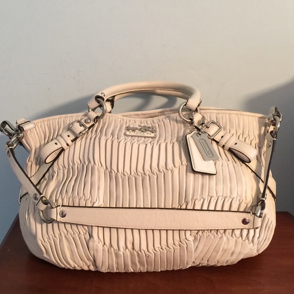 Coach Handbags - Coach bag authentic
