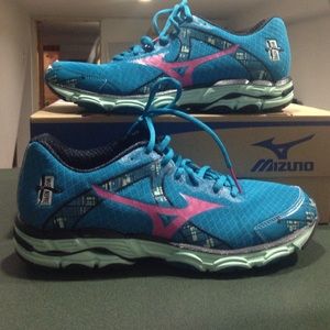 Mizuno wave inspire 10 size 10 w wide running shoe