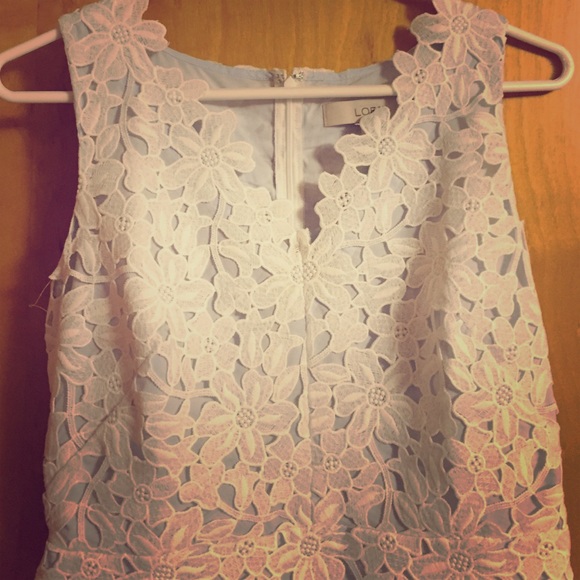 LOFT size 2P Whisper White Floral Lace Dress