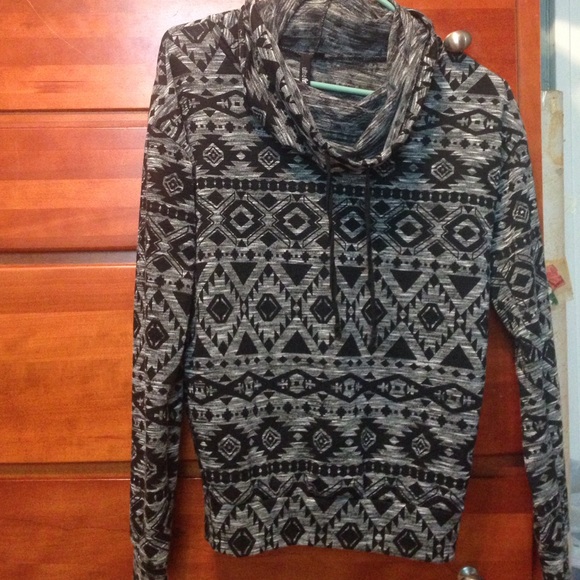 Long sleeve top