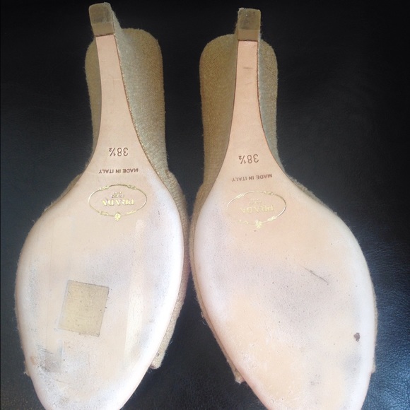 AUTHENTIC PRADA SHOE - Picture 3 of 4