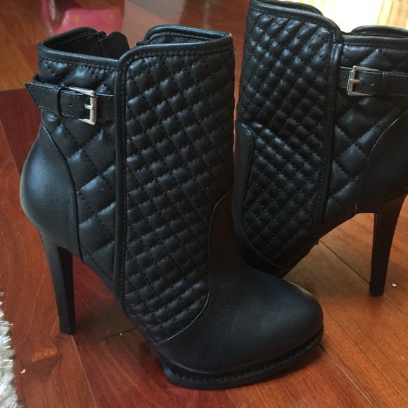 Zara quilted heel bootie