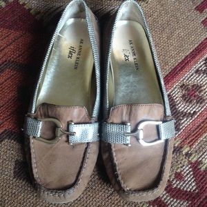 Anne Klein iflex neutral leather loafers