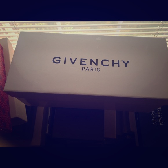 ⛔️SOLD⛔️ Givenchy Jelly Flat Sandal