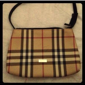 *Authentic* Burberry Purse