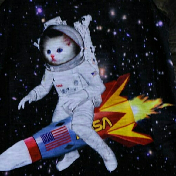 Sale! NASA Kitty Astronaut Galaxy Tank - Picture 2 of 3