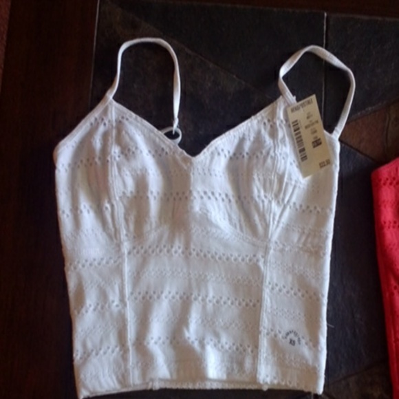White  aeropostale belly tank top