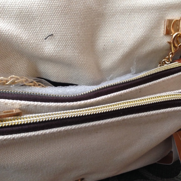 Gorgeous beaded clutch - Picture 3 of 4