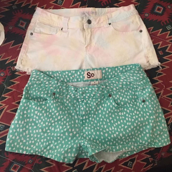 2 size 9 shorts