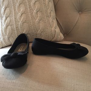 American Eagle Black bow tie ballet flats